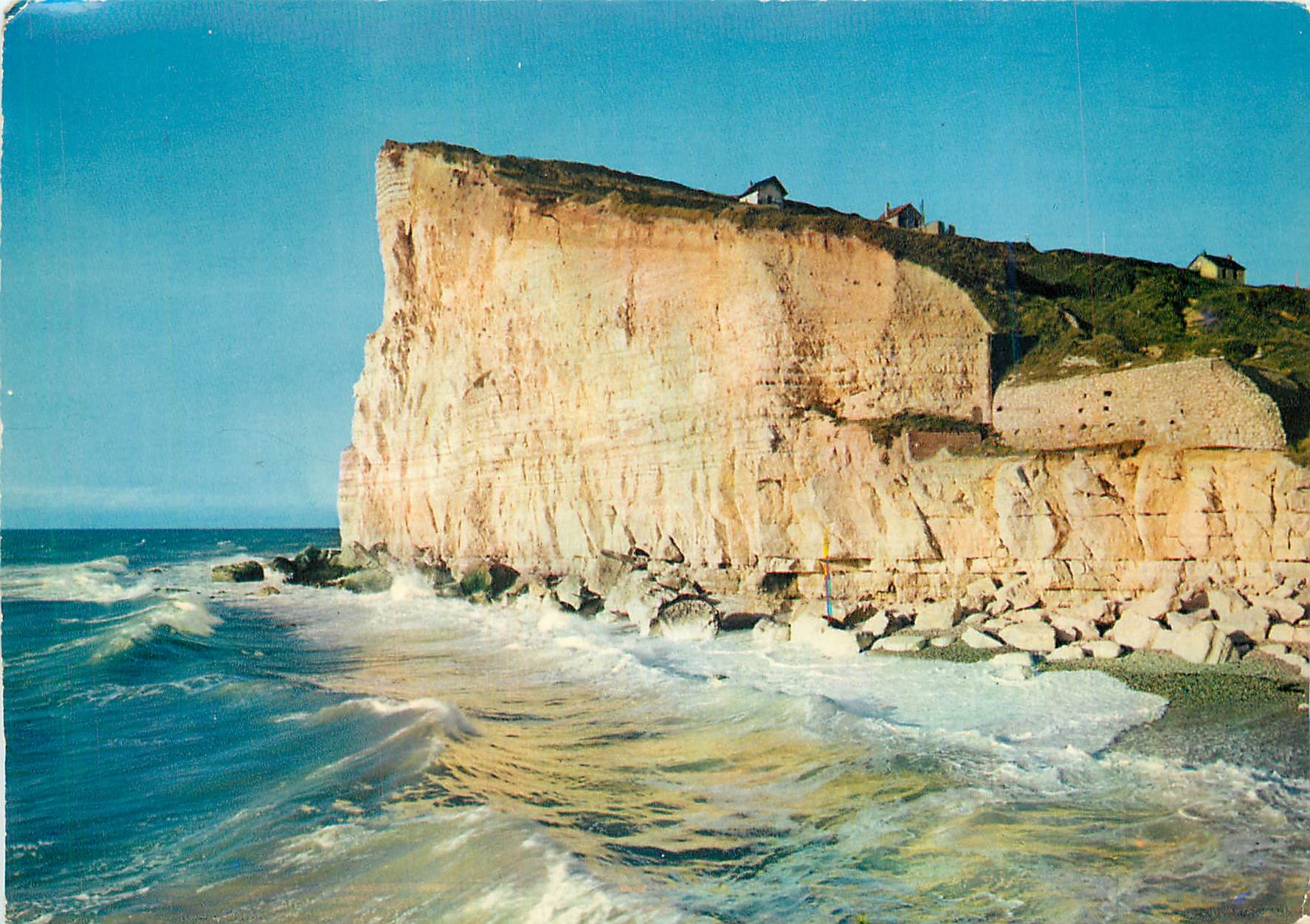 CPM Fecamp Seine Maritime La falaise et le cap Fagnet 