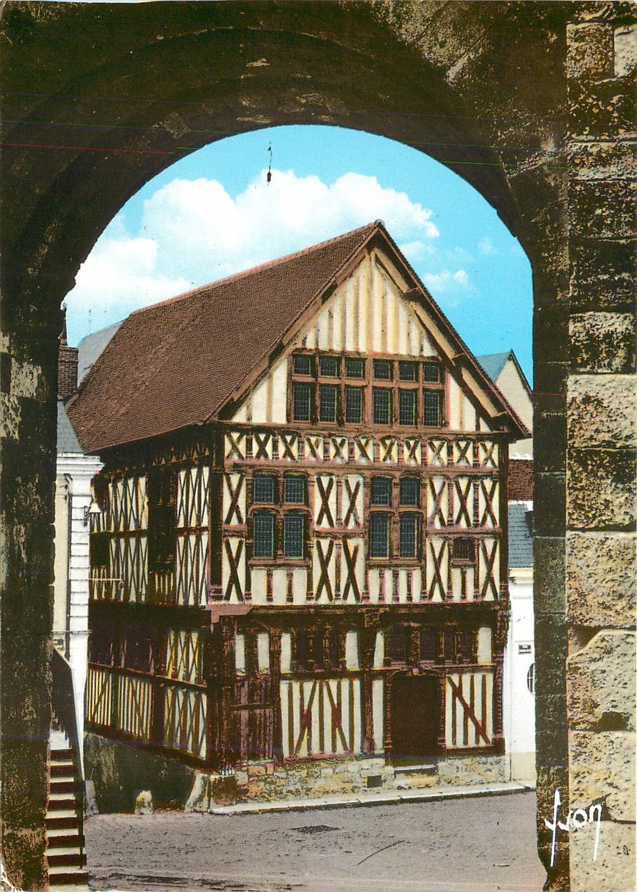 CPM Joigny Yonne La Maisonde Bois Place Saint Jean 