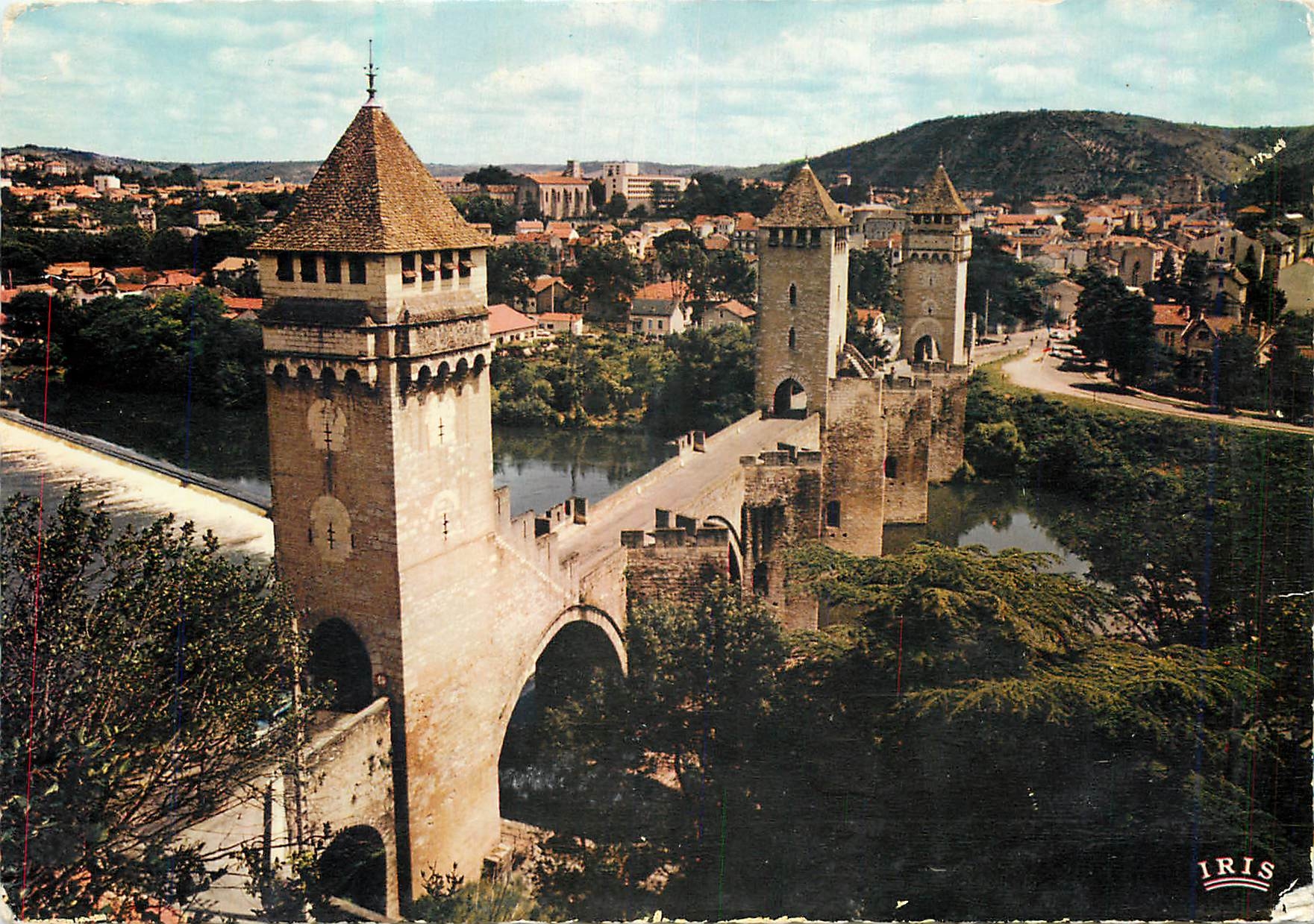 CPM Cahors en Quercy Vue generale et le Pont Valentre 
