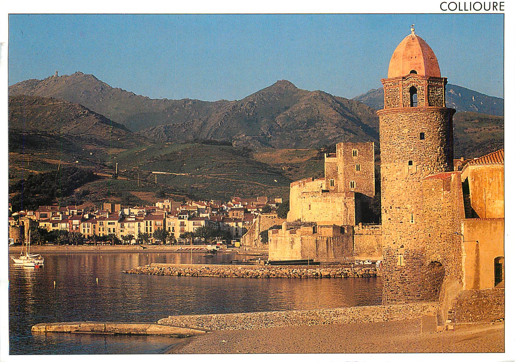 CPM Collioure PO Petit matin sur le port catalan Au fond les Alberes 