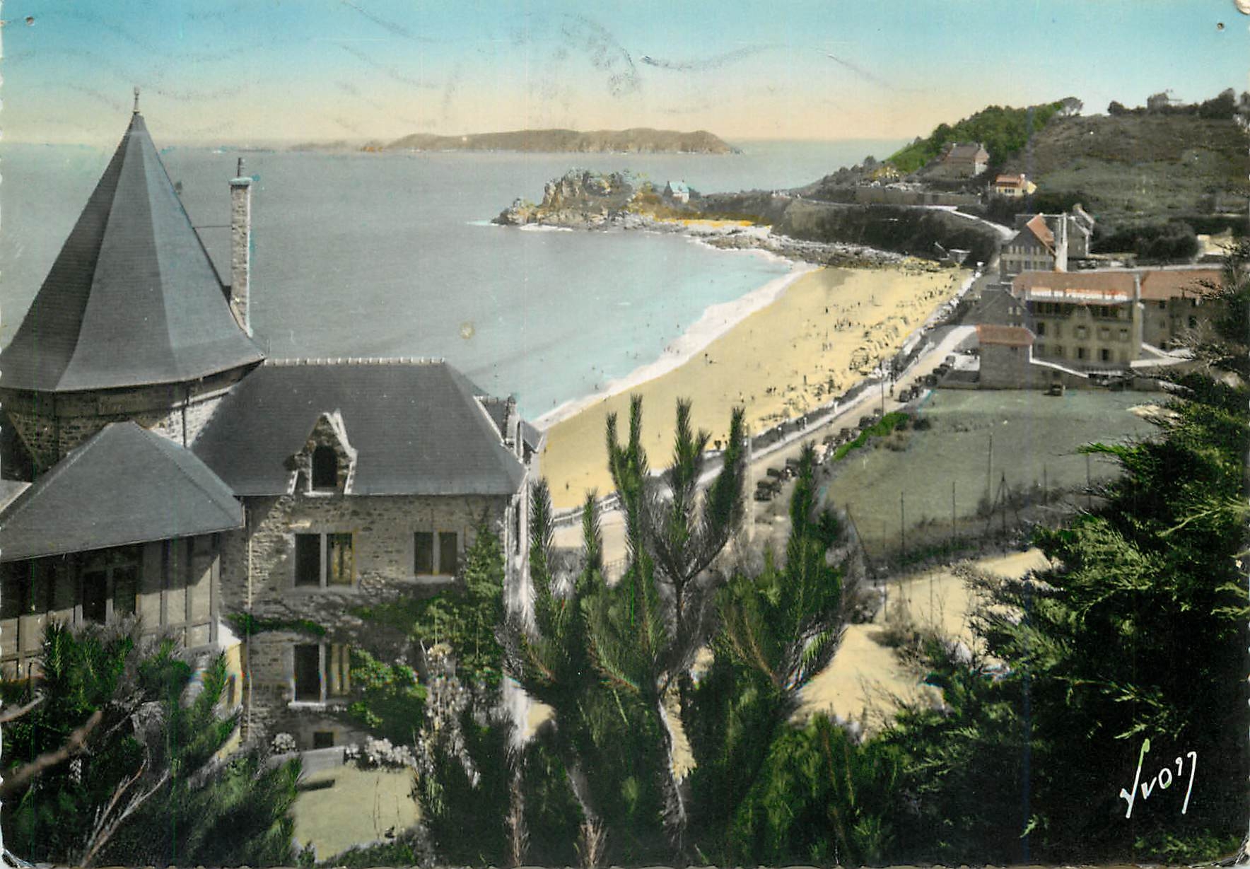 Plage de Trestignel et pointe du château — Perros-Guirec (Côte du Nord) — Éditions d'Art