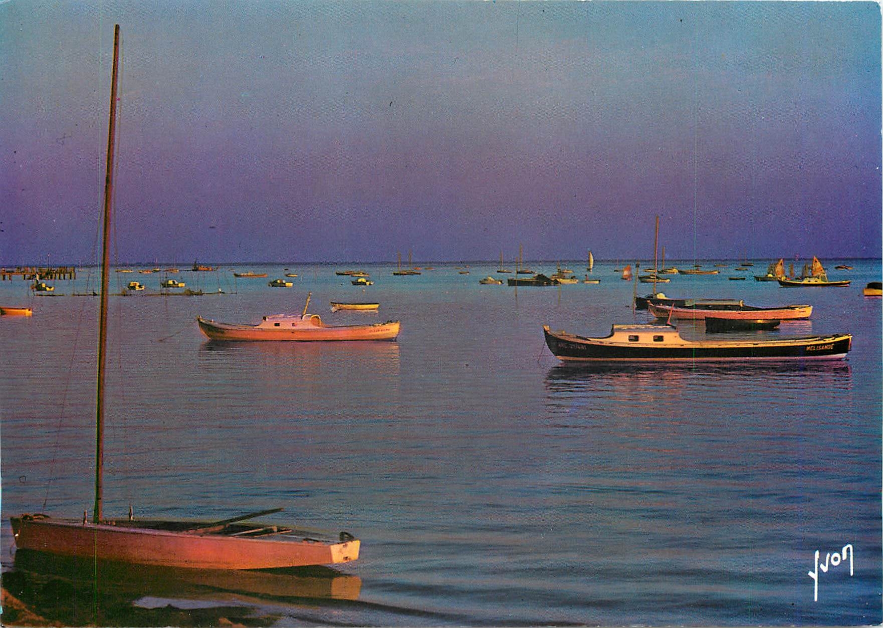 Le Bassin d'Arcachon — après le Coucher du Soleil — Éditions d'art d'après S.P.A.D.E.M.