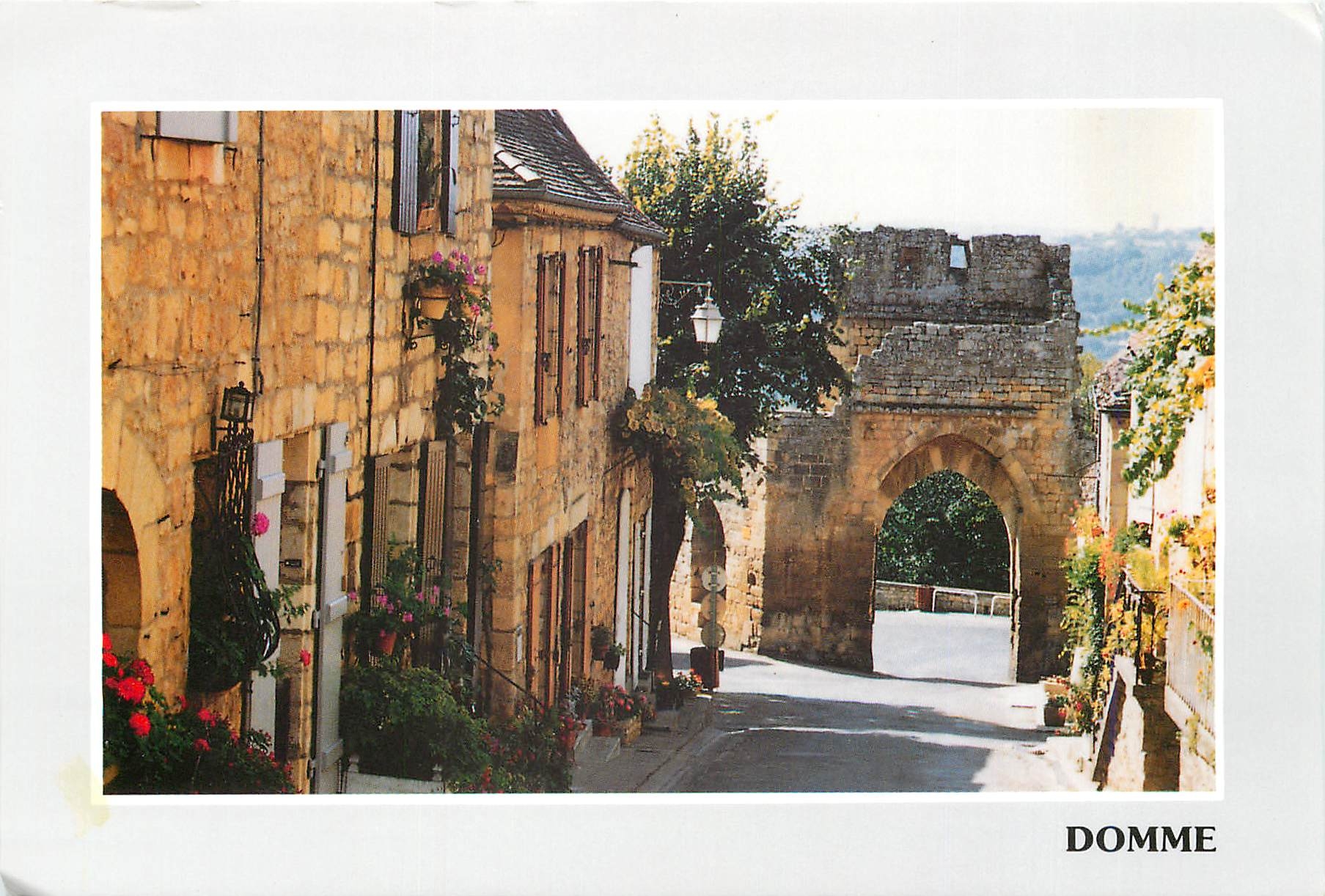 CPM Domme La Dordogne Ruelle de la Bastide de Domme 