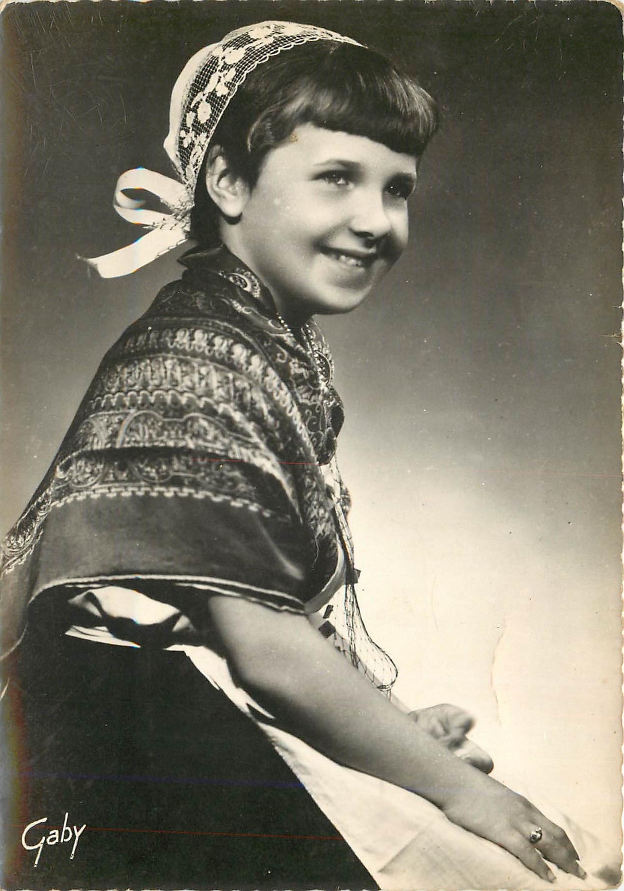 CPM Costumes Bretons La Sardiniere de Concarneau et Douarnenez 