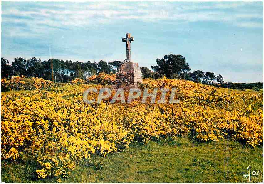 CPM La Bretagne en Couleurs Le Calvaire sur la Lande Bretonne 