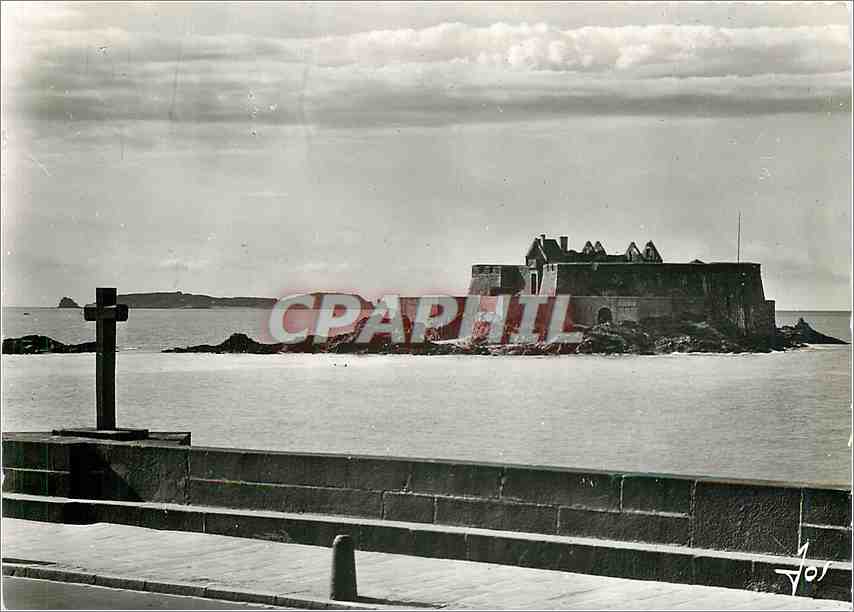 Saint-Malo — La croix sur la digue et le fort National — Éditions Châteauvin