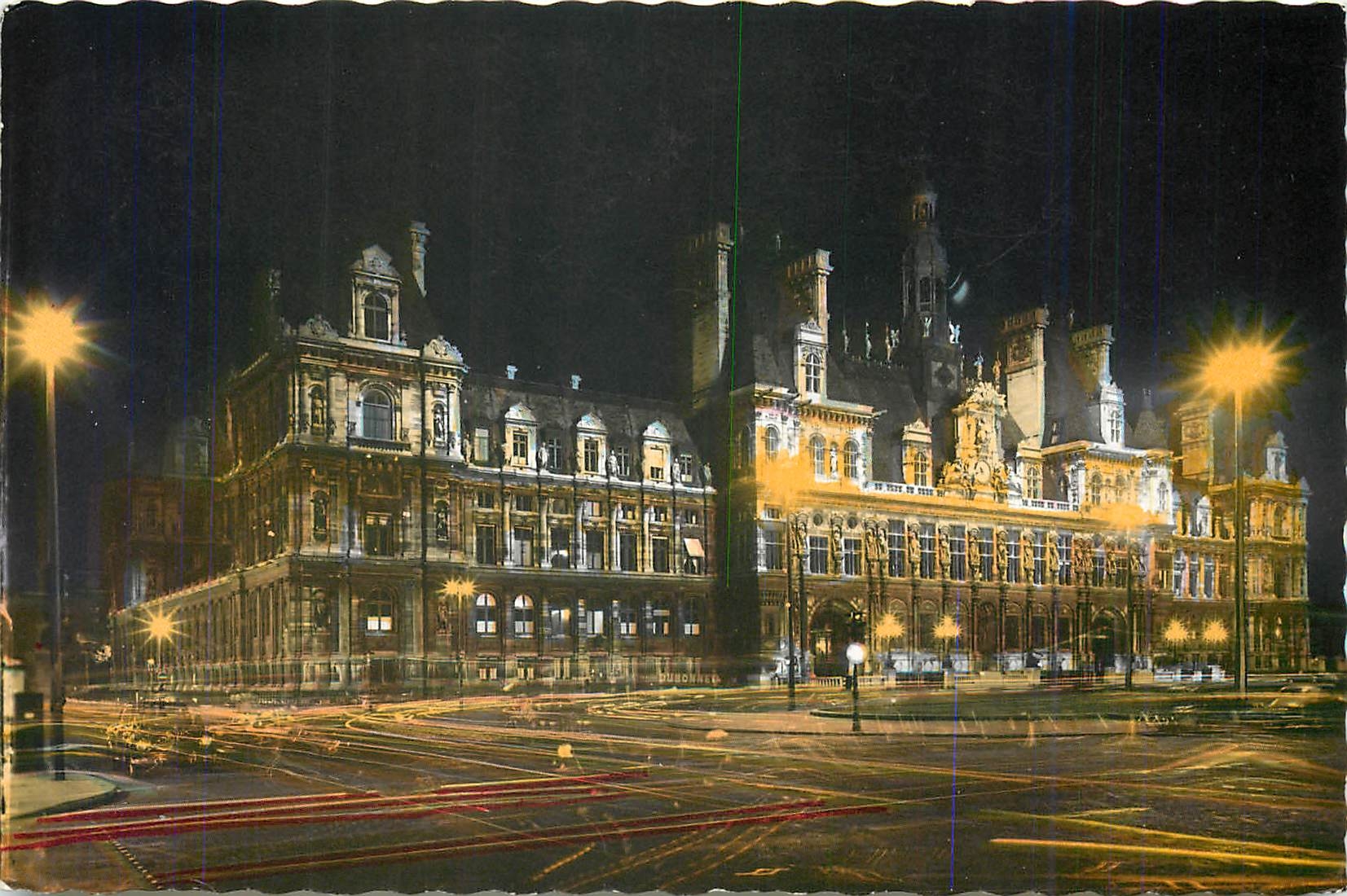 CPM Paris La Nuit L'Hotel de Ville illuminee 