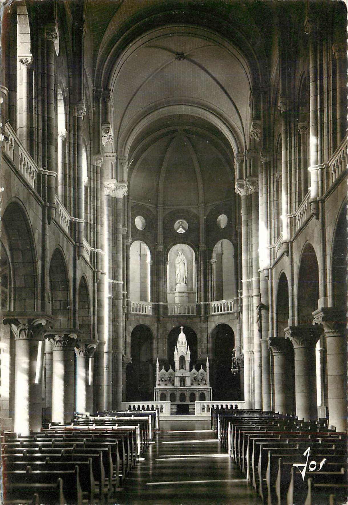CPM Noviciat des Petites Soeurs des Pauvres La Tour St Joseph Interieur de la Chapelle Saint Pern I 