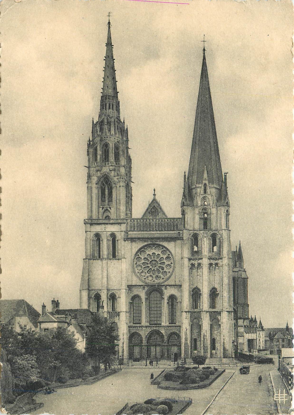 Cathédrale de Chartres — Façade Ouest des XIIe, XIIIe et XVIe siècles — Éditions Huvet