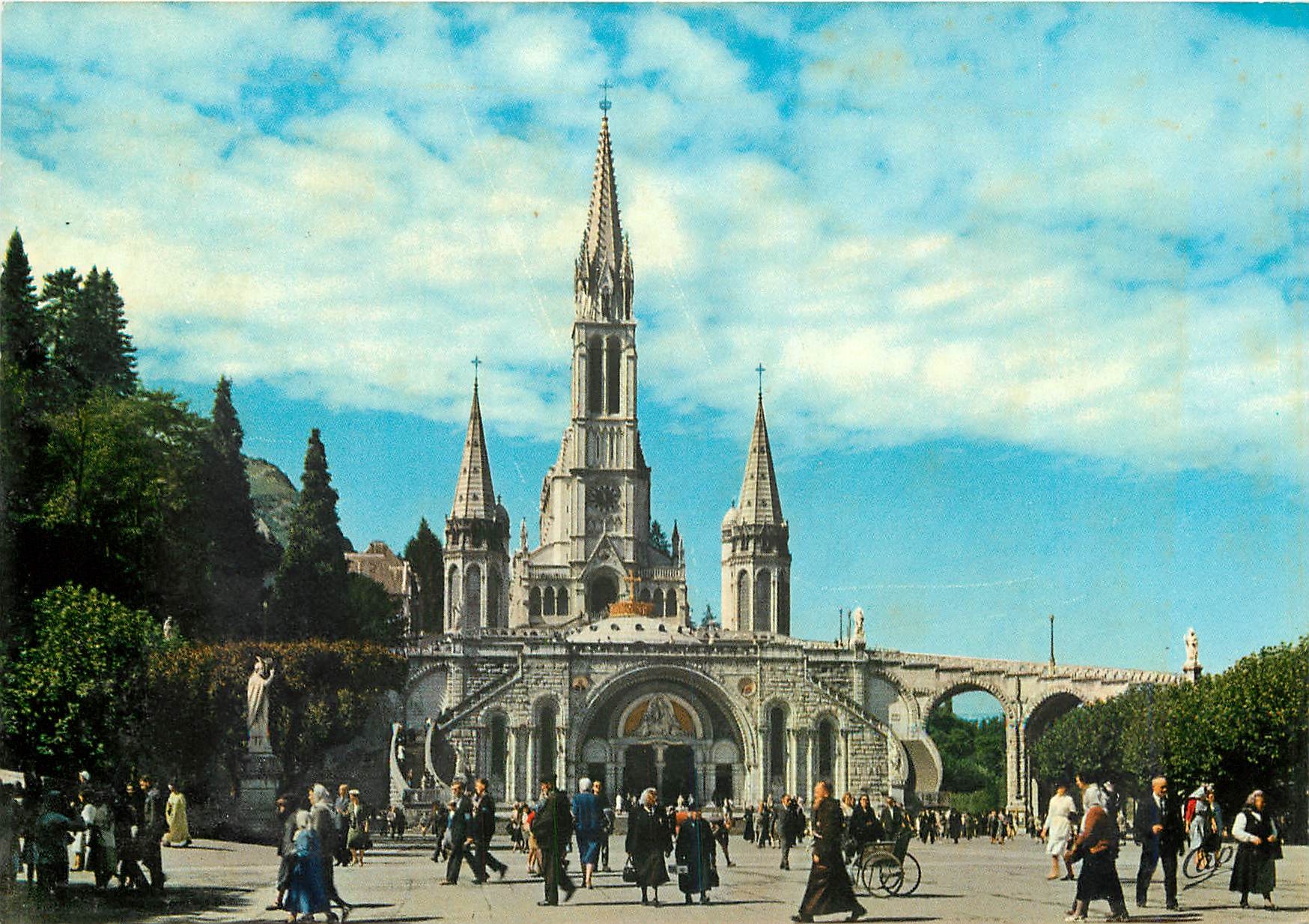 CPM Lourdes Les Basiliques 