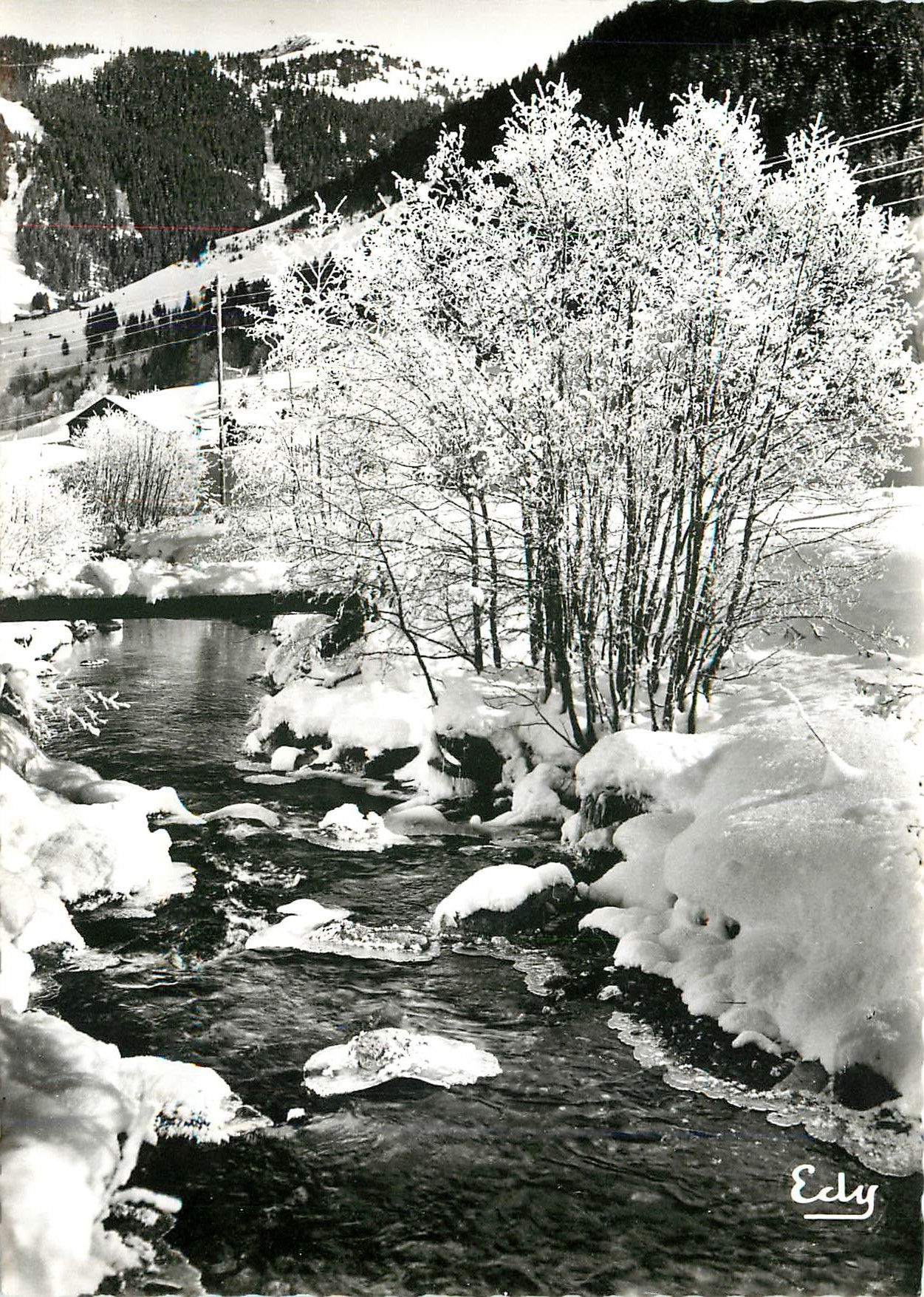 CPM Image de chez nous en hiver Ruisseau sous la neige 