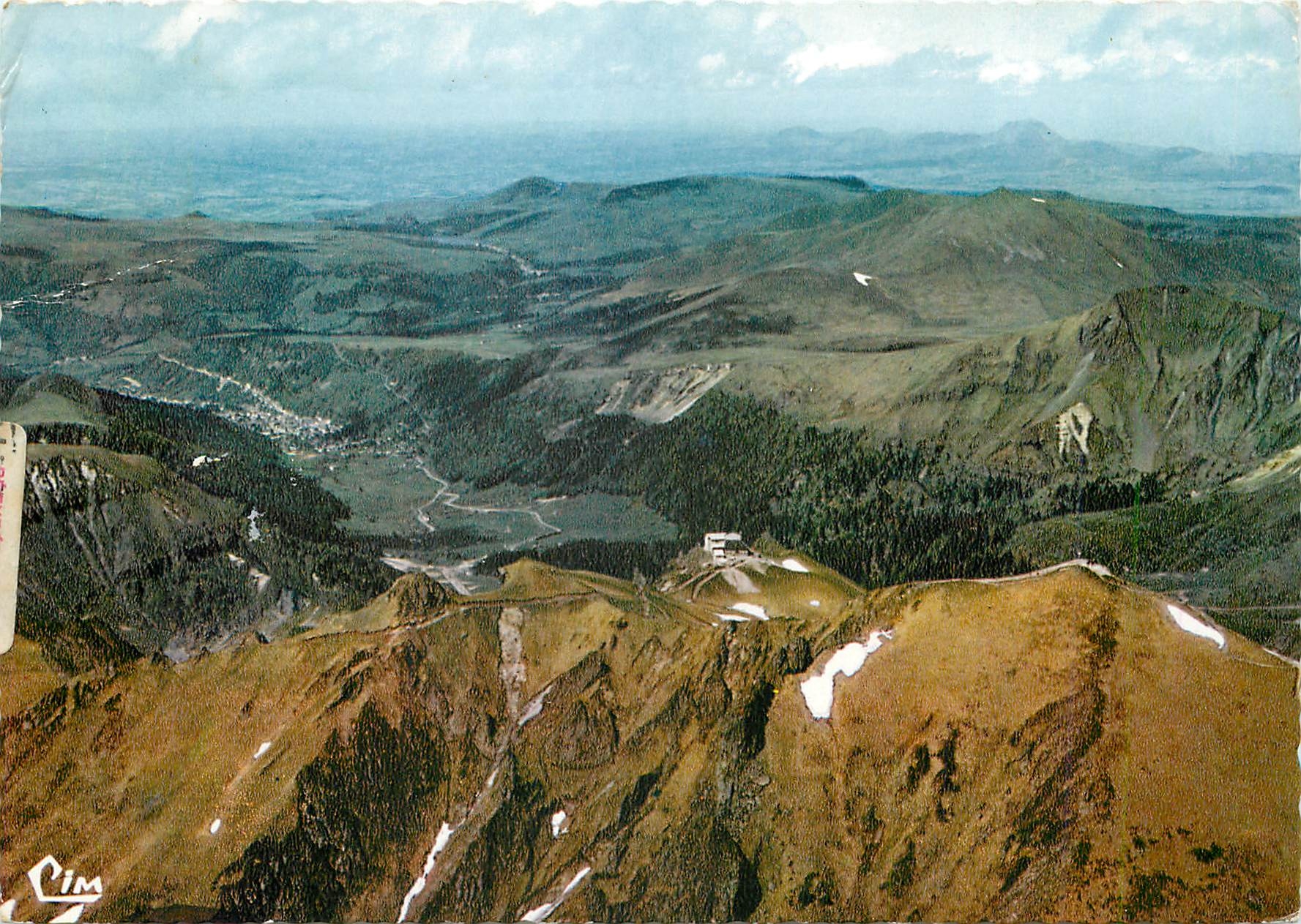 CPM Le Mont Dory Sancy Vue aerienne Le Sommet du Sancy et la Vallee du Mont Dore 