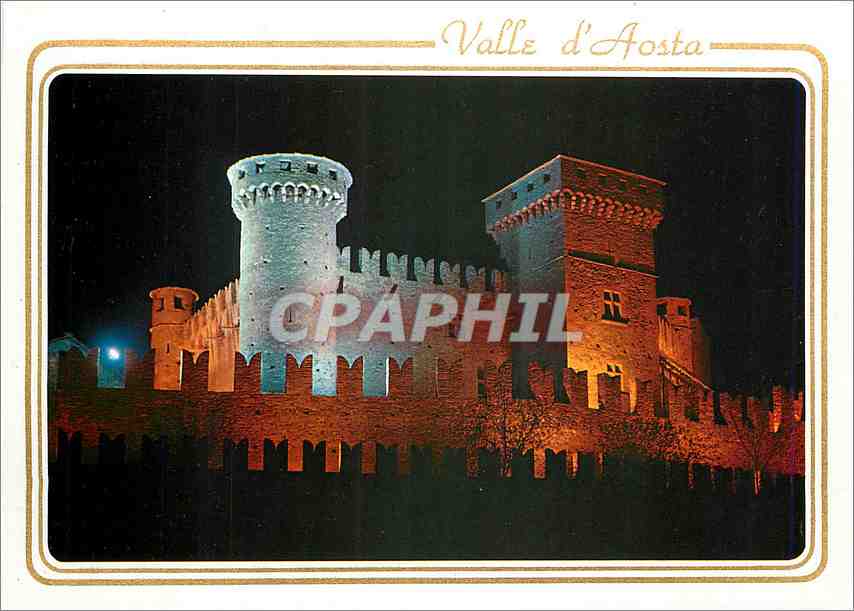 CPM Vallee d'Aosta Chateau de Fenis la nuit 
