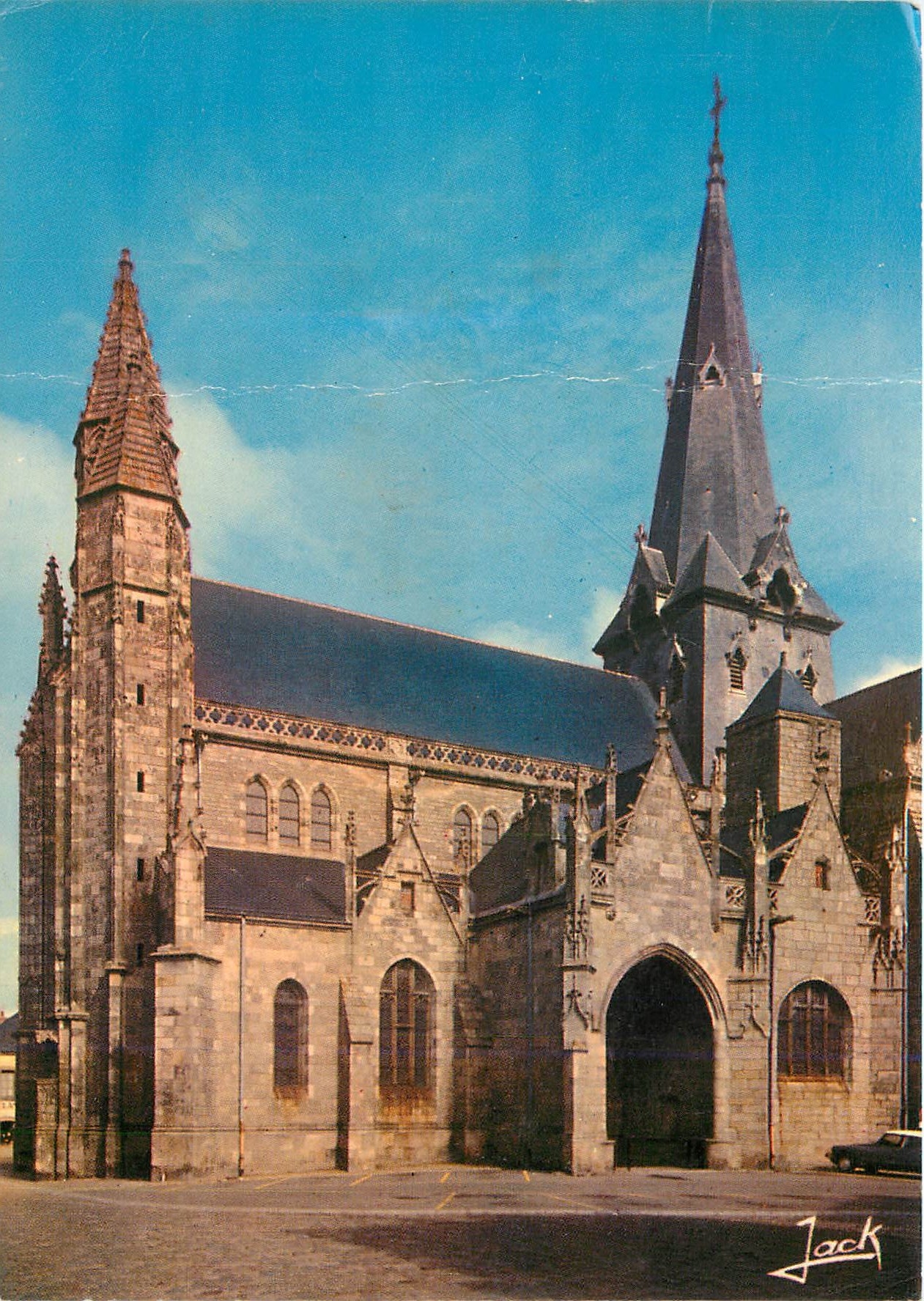 CPM Guerande Eglise St Aubin ancienne collegiale 