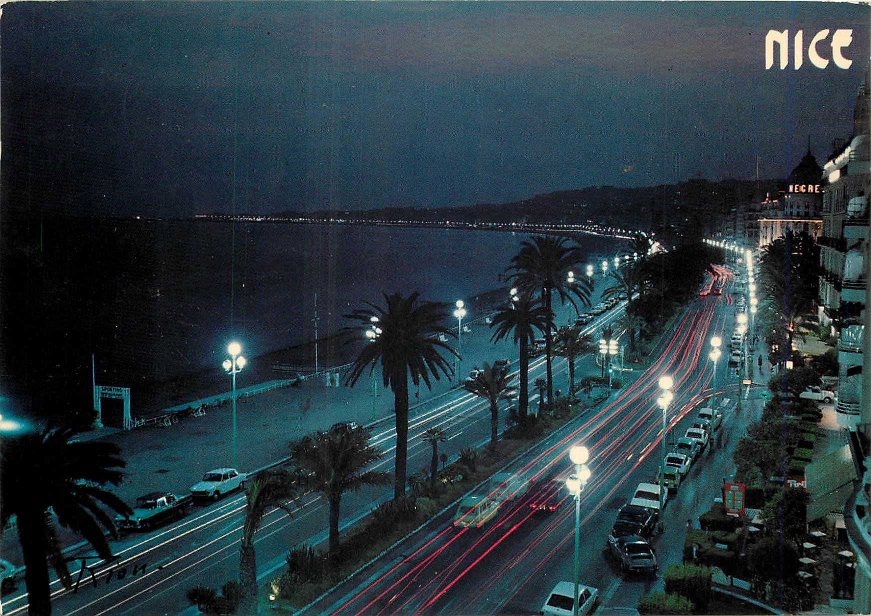 CPM Nice Promenade des Anglais baie des Anges la nuit 