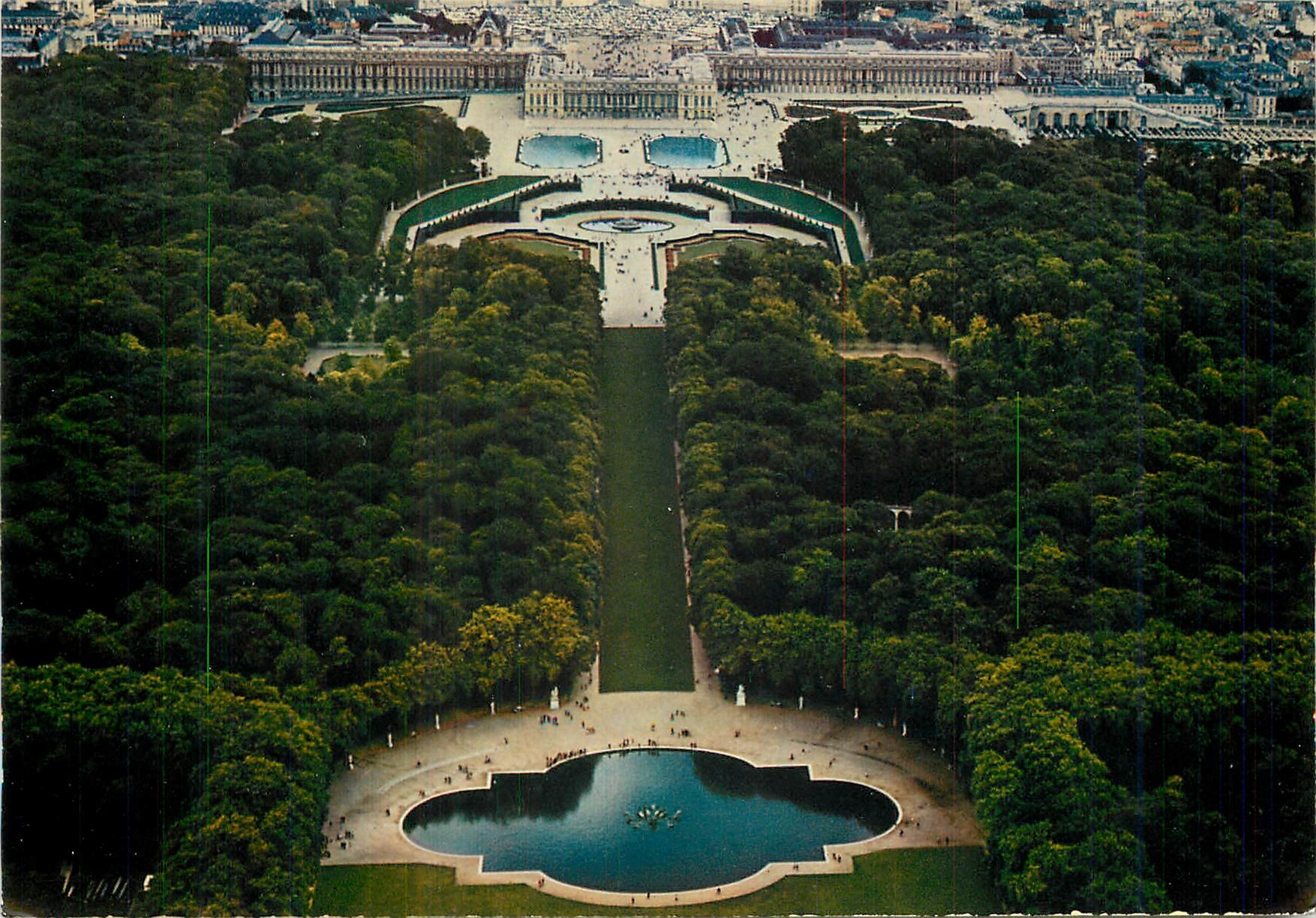 CPM Vue aerienne du Chateau de Versailles 