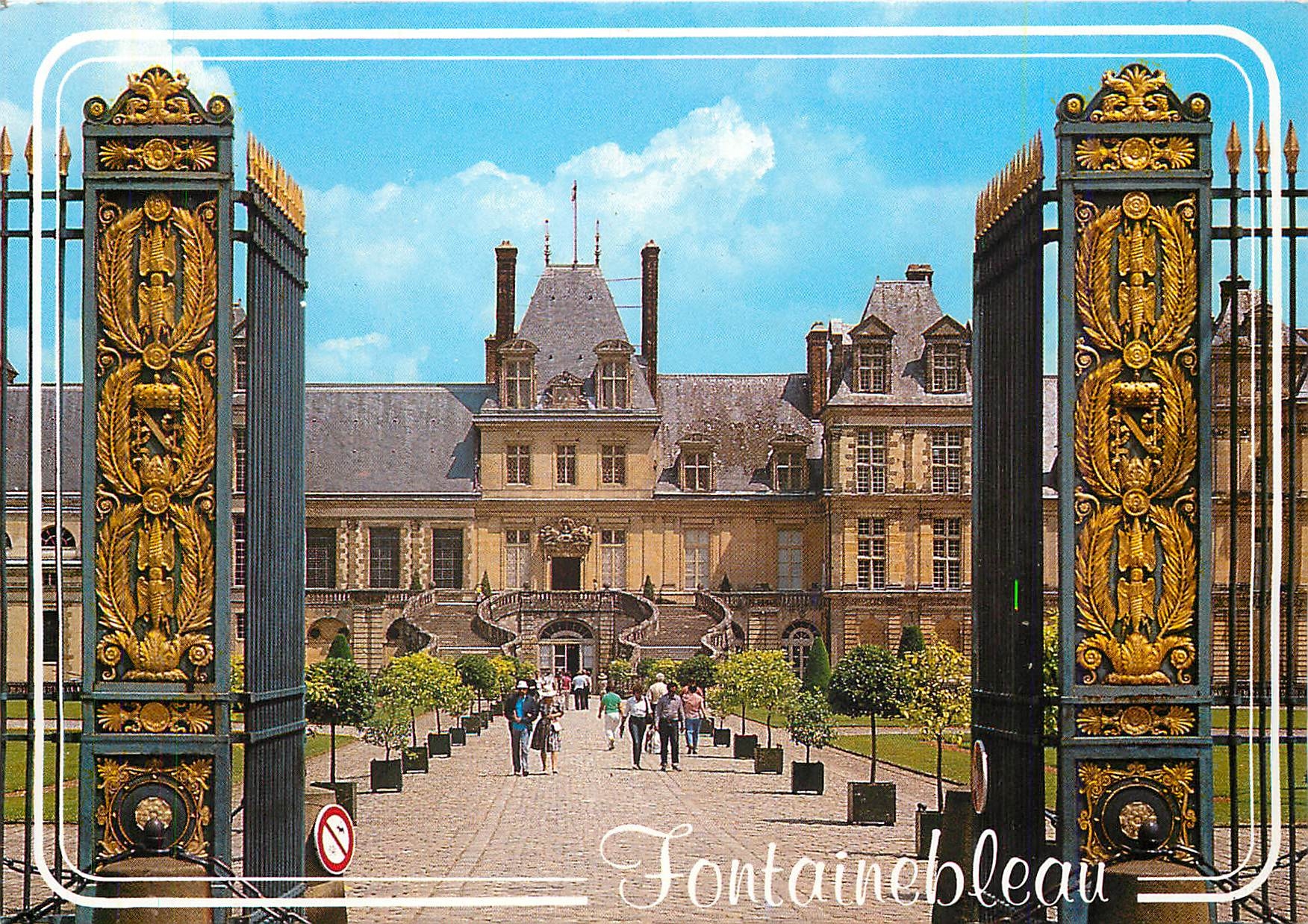 Fontainebleau — Entrada del castillo — Ediciones MACE
