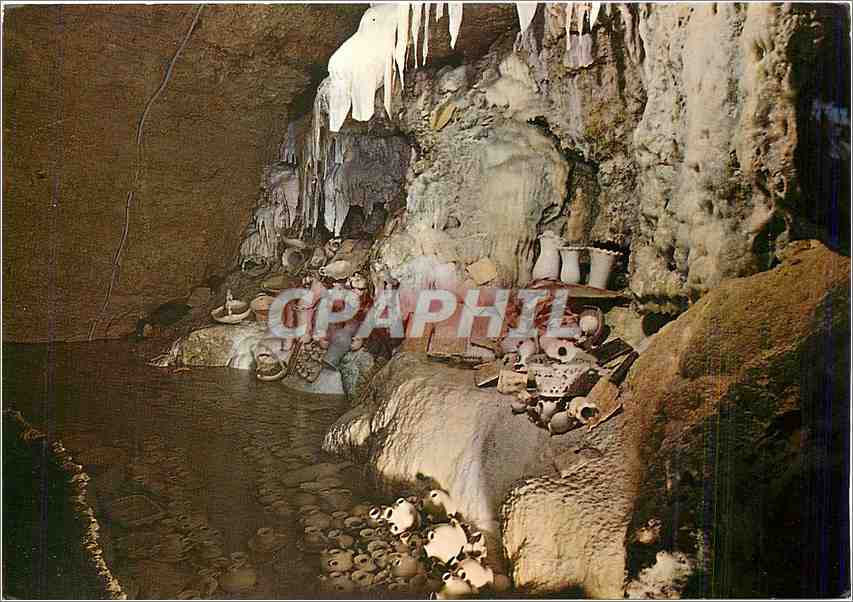 CPM En Touraine Savonnieres Grottes Petrifiantes des Caves Gouttieres 