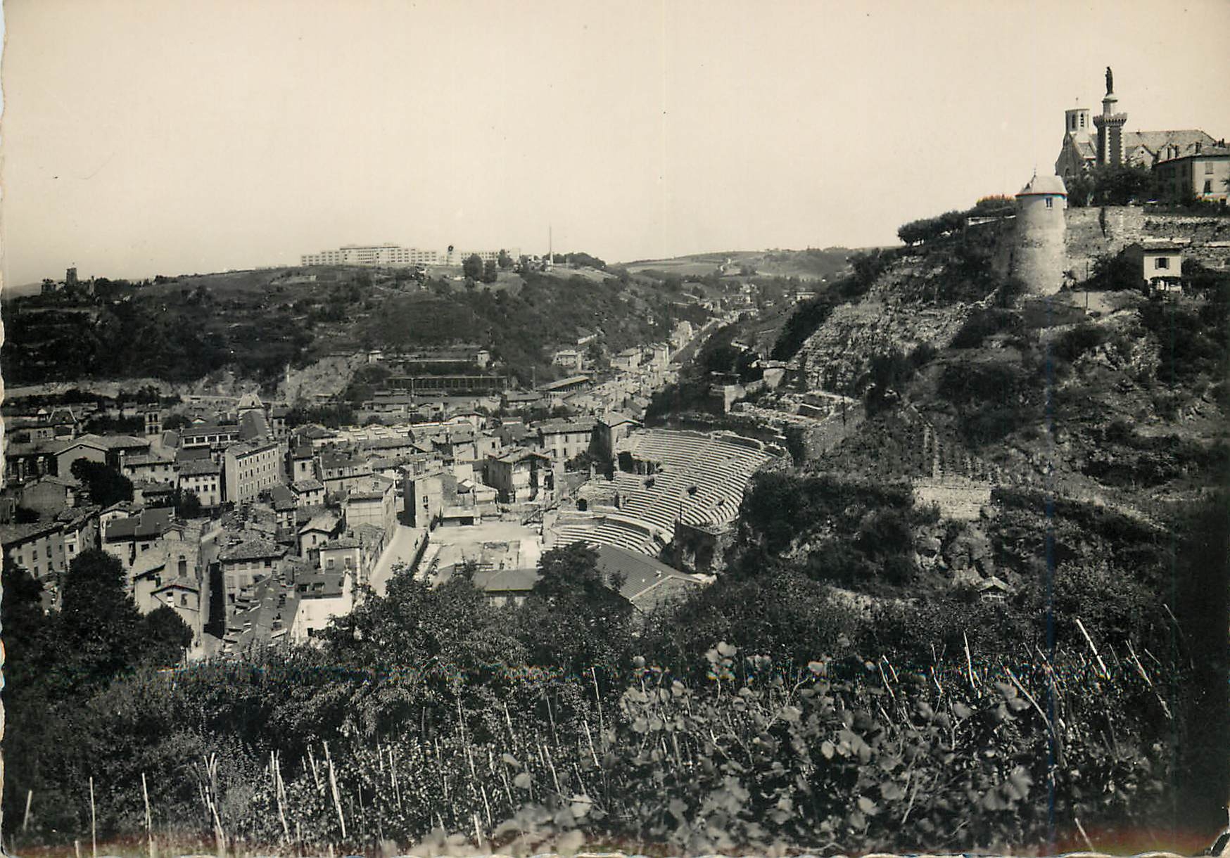 CPM Vienne Isere Colline de Pipet et Chapelle de ND de la Salette Au pied de la colline le Theatre A