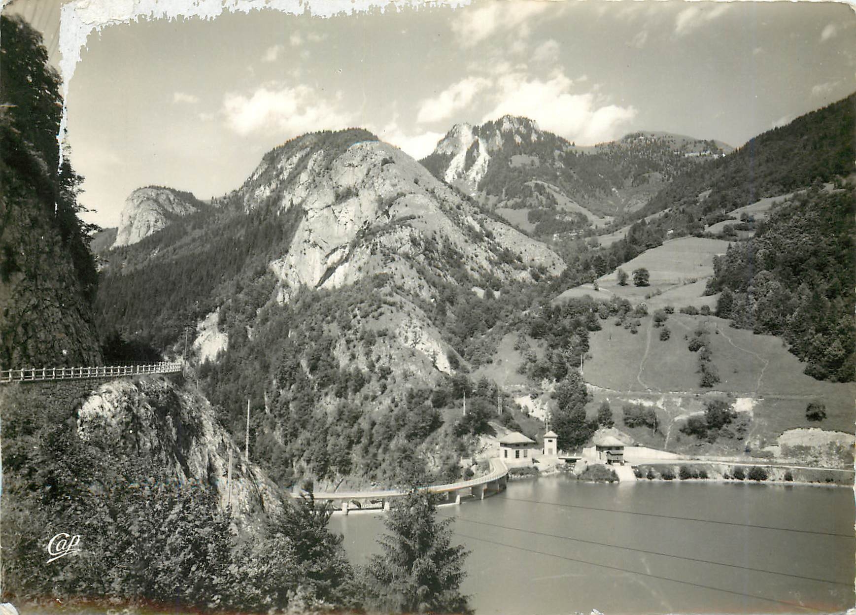 Environs de THONON-les-BAINS — Le Barrage du Jotty, le Lac et la Route de Thonon — Cie des Arts Photomécaniques, Paris