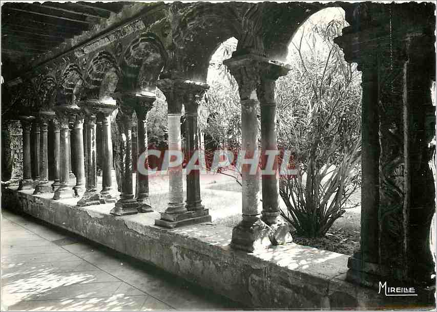 CPM Aix en Provence B du R La Cathedrale Saint Sauveur Le Cloitre 
