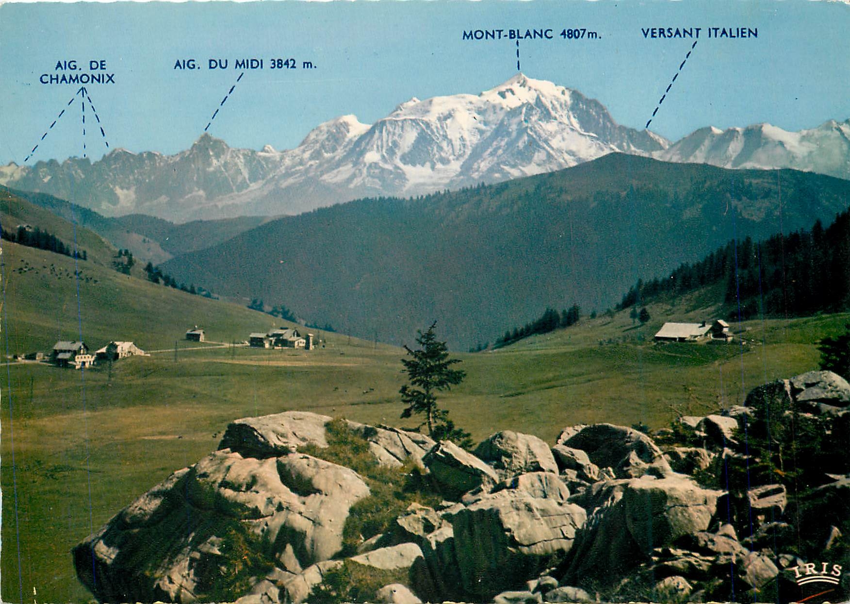 CPM Col des Aravis Le Massif du Mont Blanc Les Aiguilles de Chamonix et les Domes de Miage 