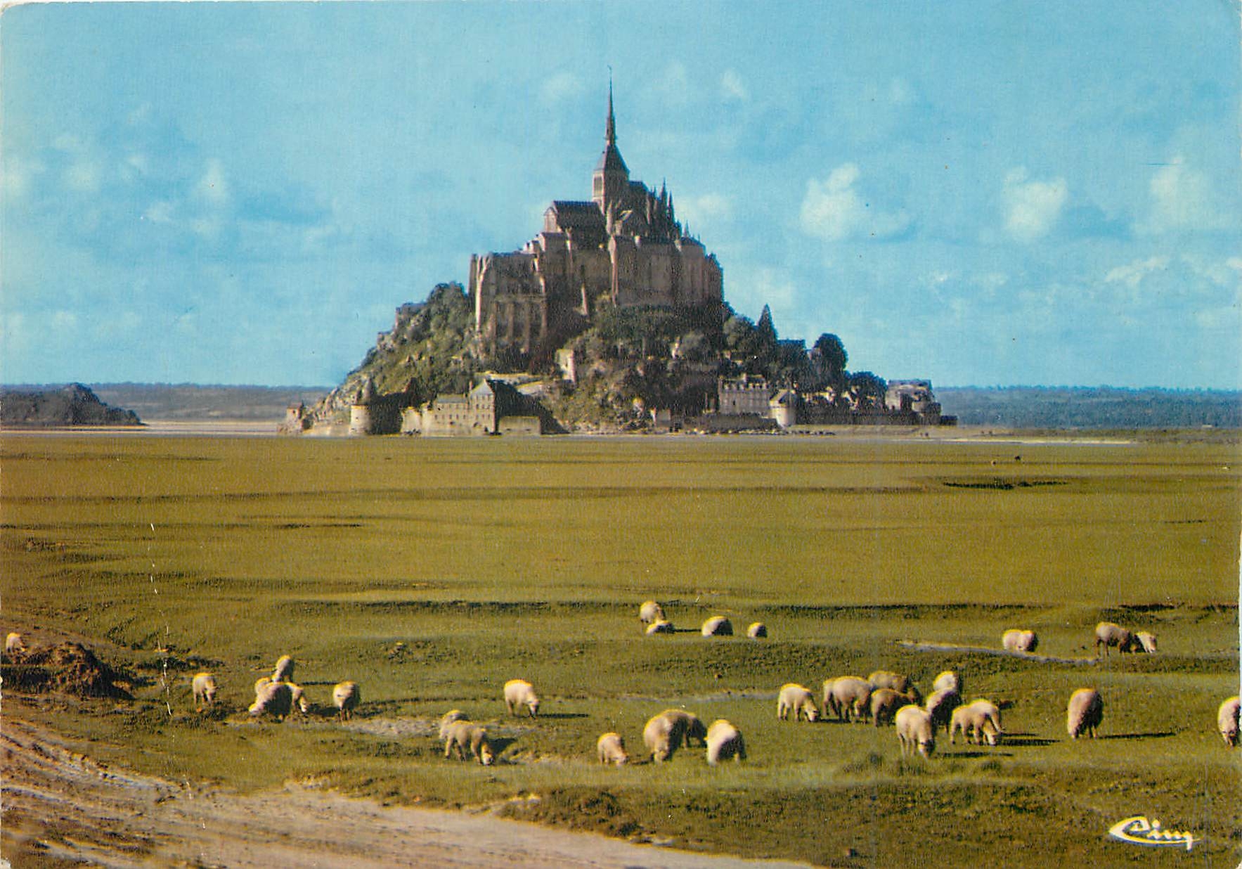 CPM Le Mont Saint Michel Manche Les pres sales 