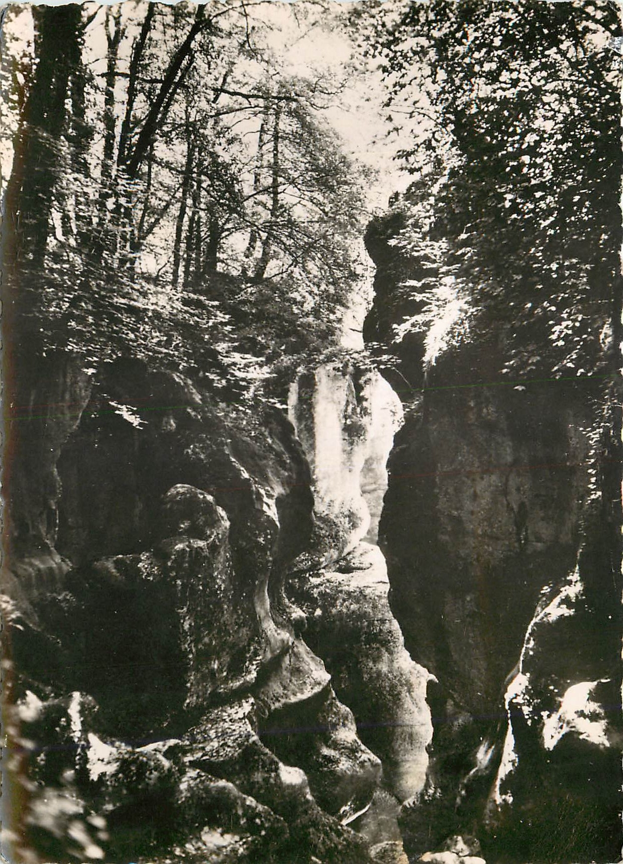 Environs d'Annecy — Les Gorges du Fier — Éd. Eléons & Interalie, n° 6903