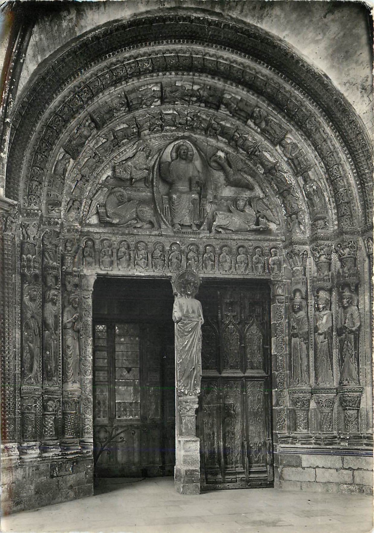 CPM Cathedrale Saint Etienne de Bourges Portail de la Facade Sud 