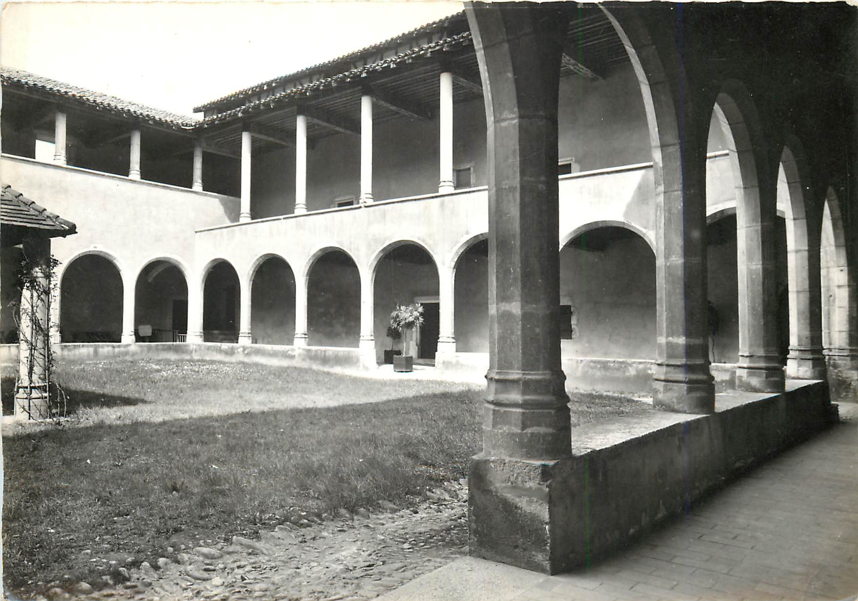 CPM Bourg en Bresse Ancien Monastere de Brou 