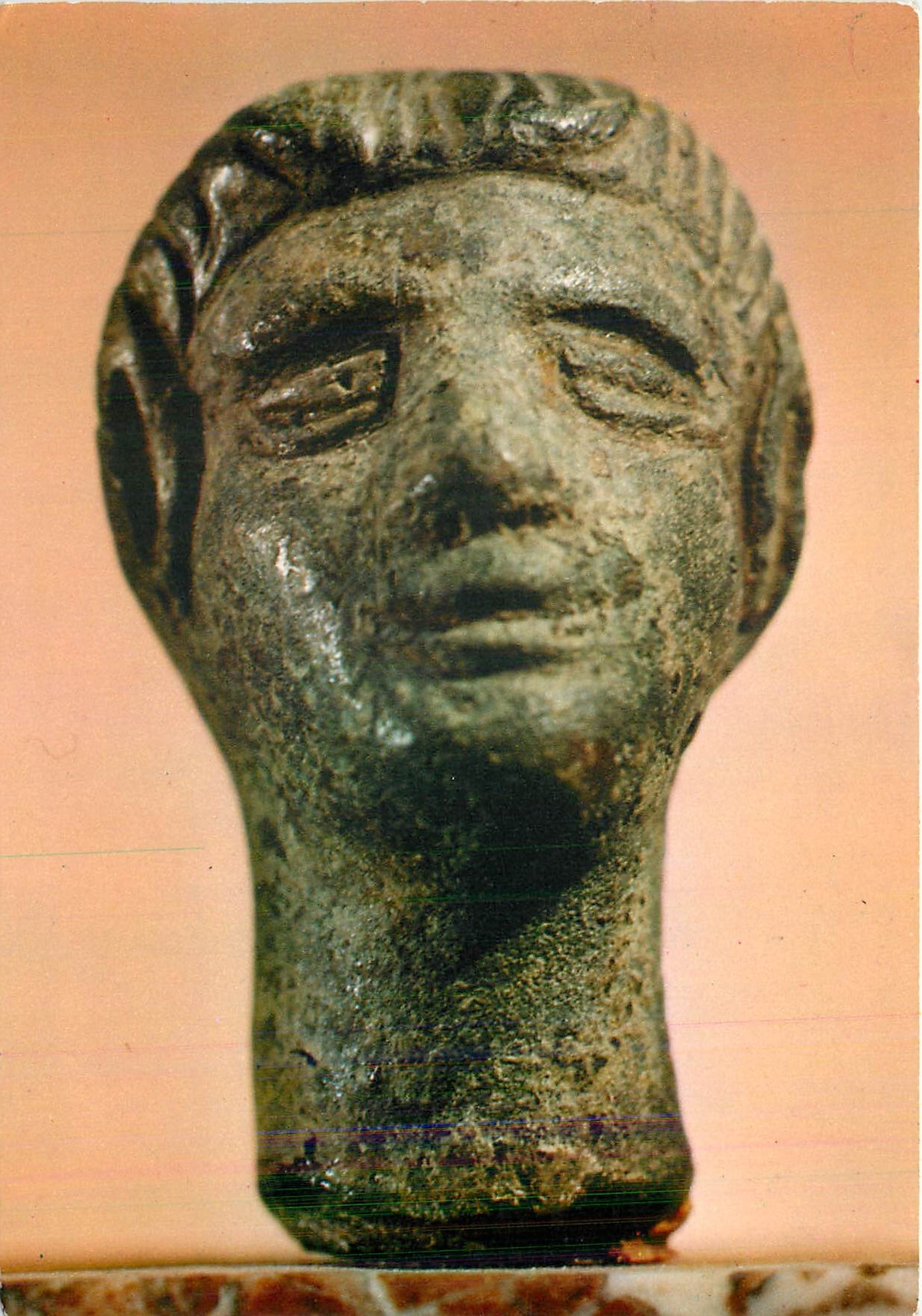 CPM Petite tete de jeune homme illyrien Musee Archeologique Etnographique Tirana Albanie 