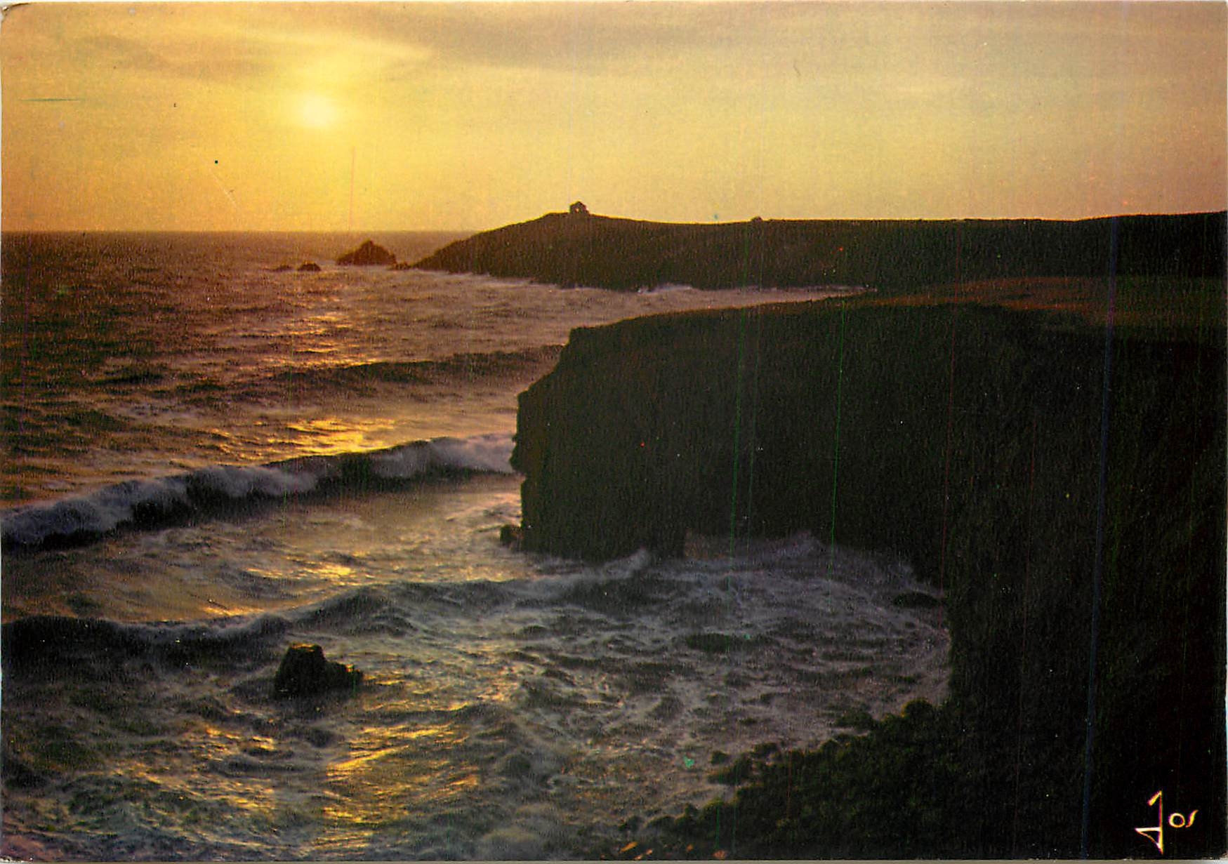 CPM Presqu'ile de Quiberon Coucher de soleil sur Port Blanc 