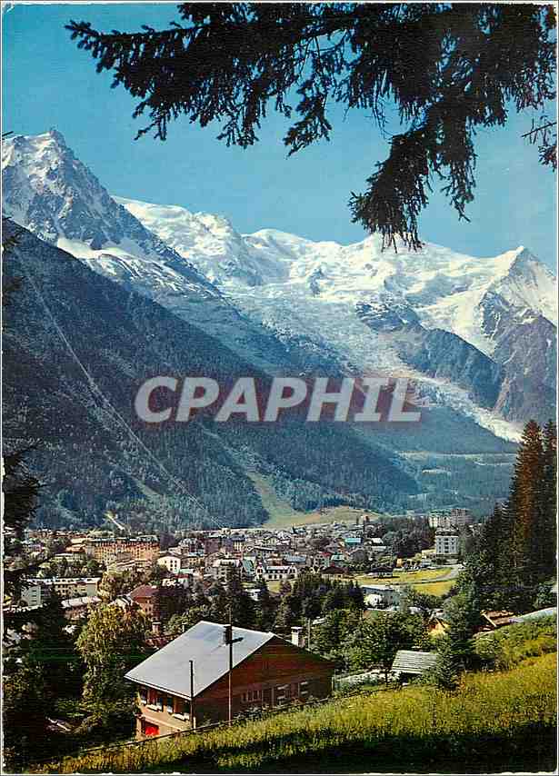 CPM Chamonix Mont Blanc Hte Savoie Vue generale Massif du Mont Blanc 