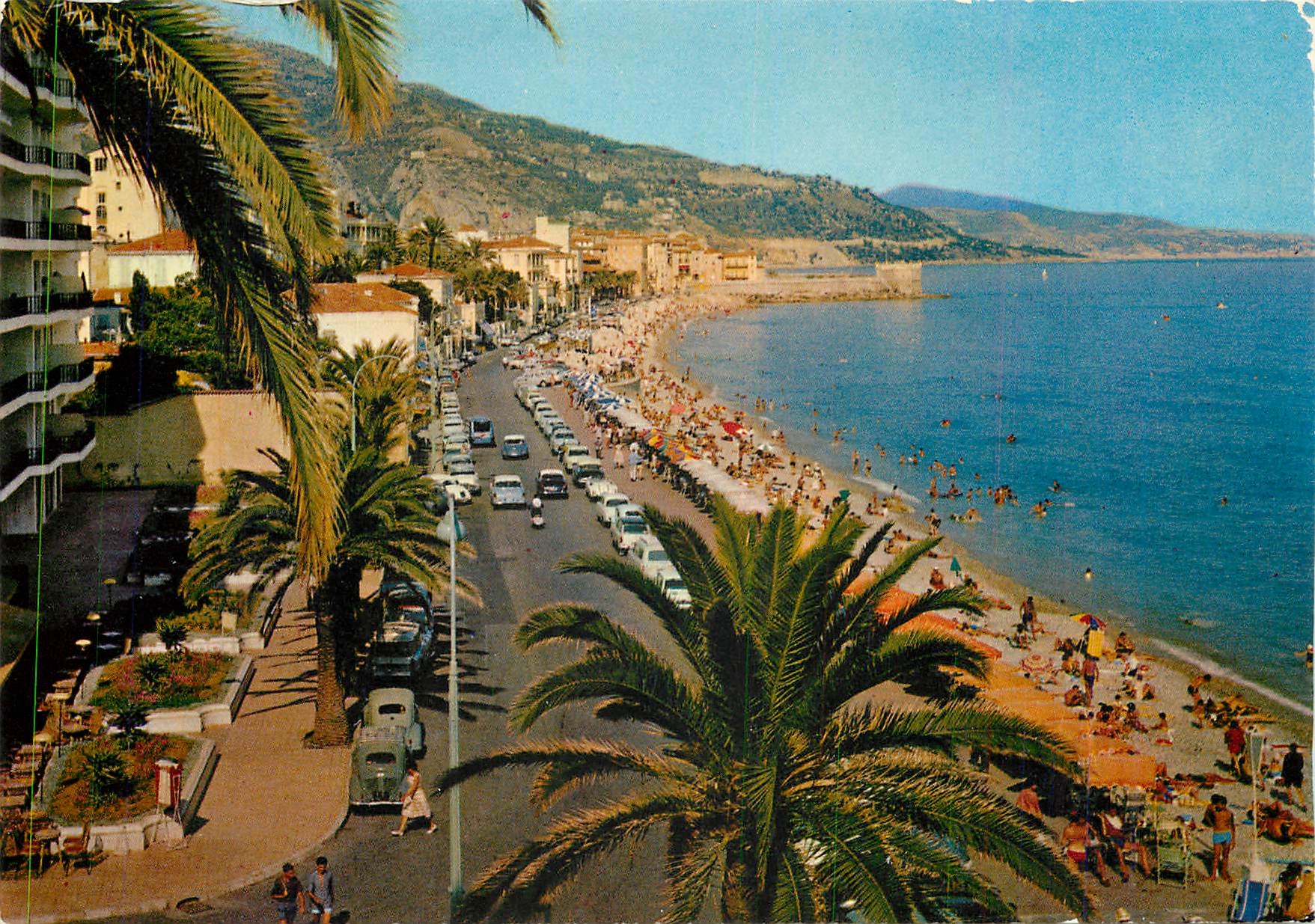 CPM Menton Am La Promenade et la plage 