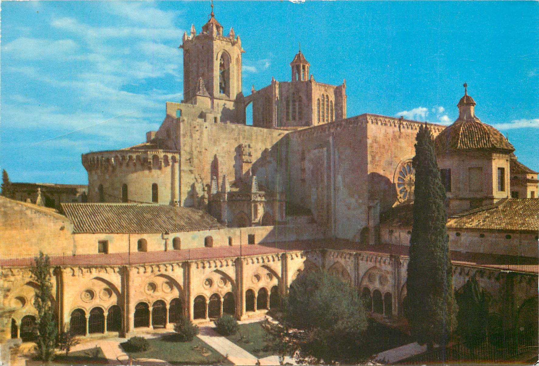 CPM Tarragona Cathedrale Jardin de la cloitre et clocher 