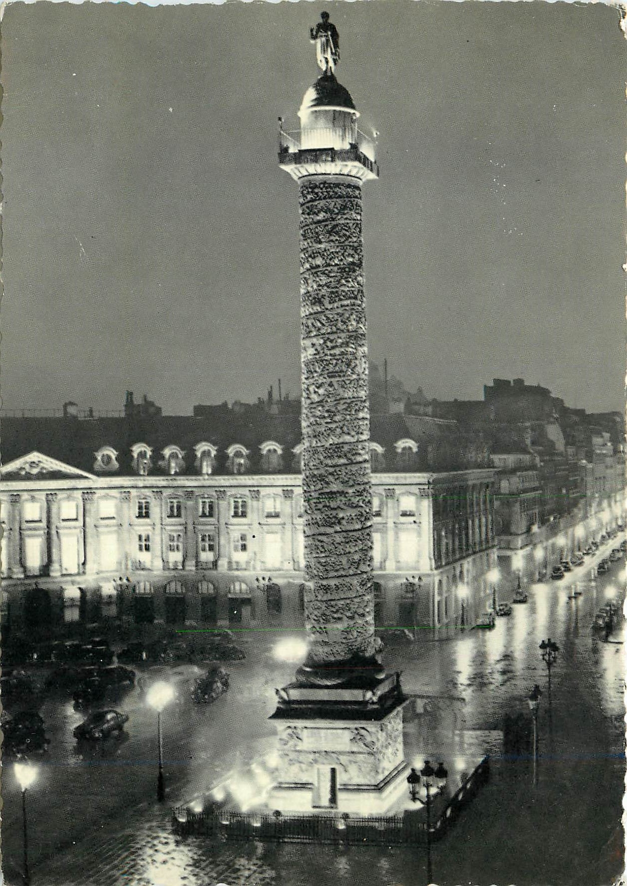 CPM La Place Vendome et la Rue de la Paix Carrefour mondial de la Mode Paris