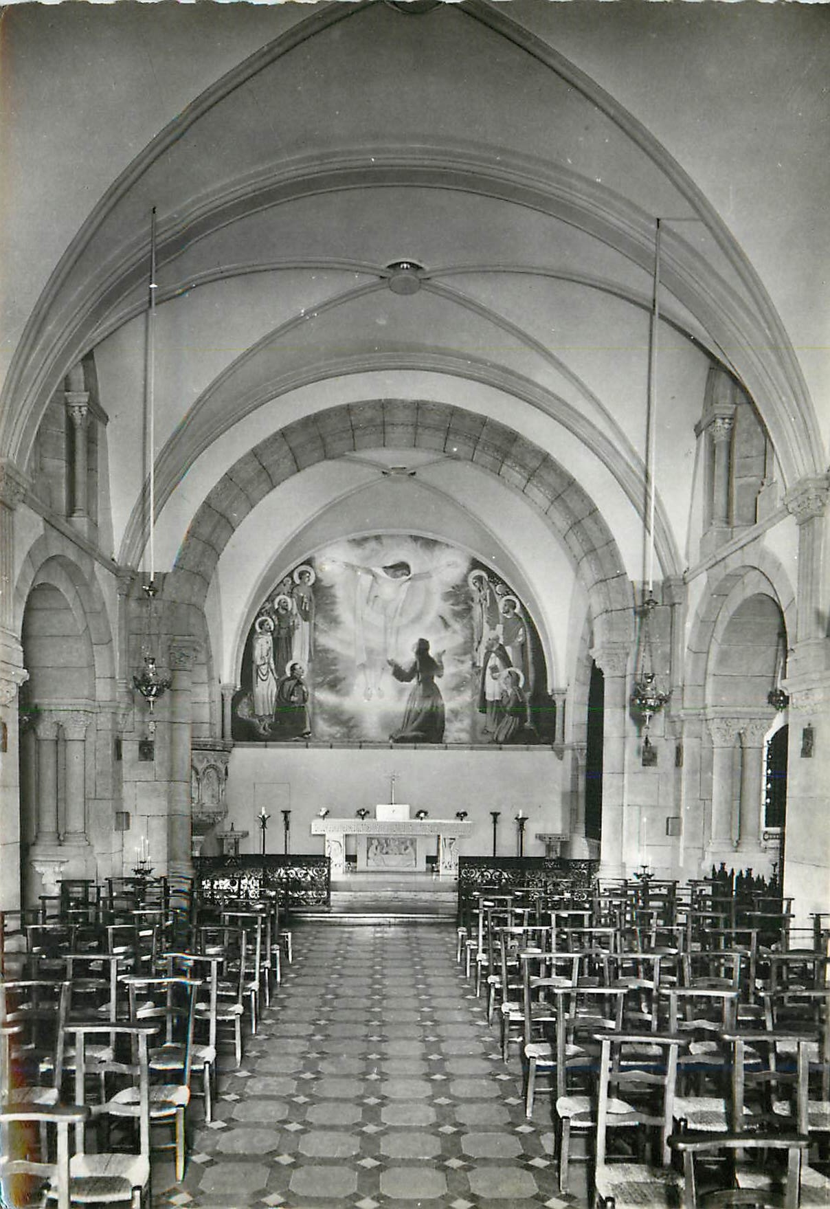 CPM Paray le Monial Saone et Loire Interieur de la Chapelle des Apparitions apres sa Restauration 