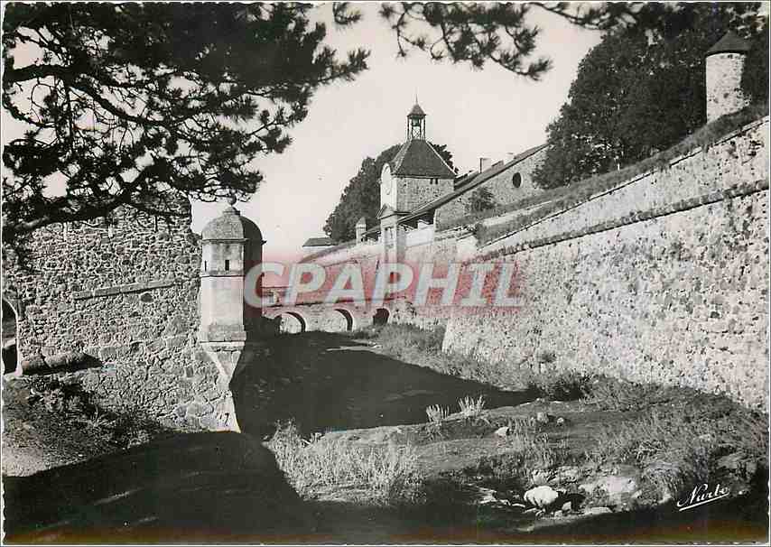 CPM Mont Louis Pyr Or Les Remparts et le Fort 