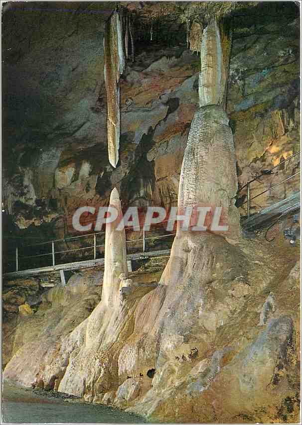 CPM Les Grottes Betharram HP Colonne en formation 