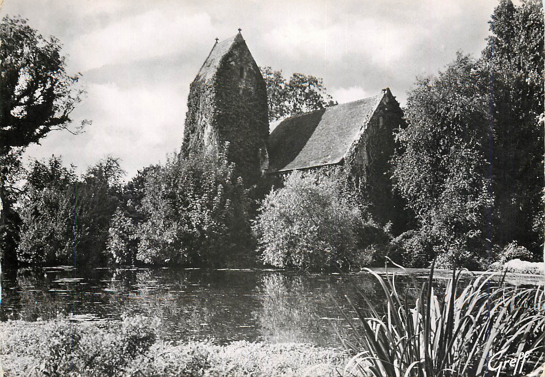 CPM Villerville sur Mer Calvados Chapelle de Criqueboeuf 
