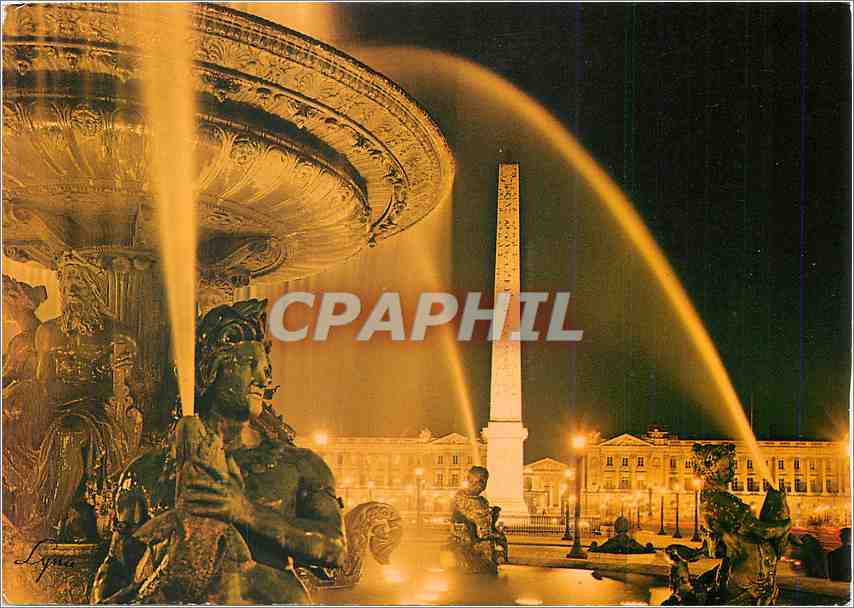 CPM Paris la nuit La Place de la Concorde illuminee 