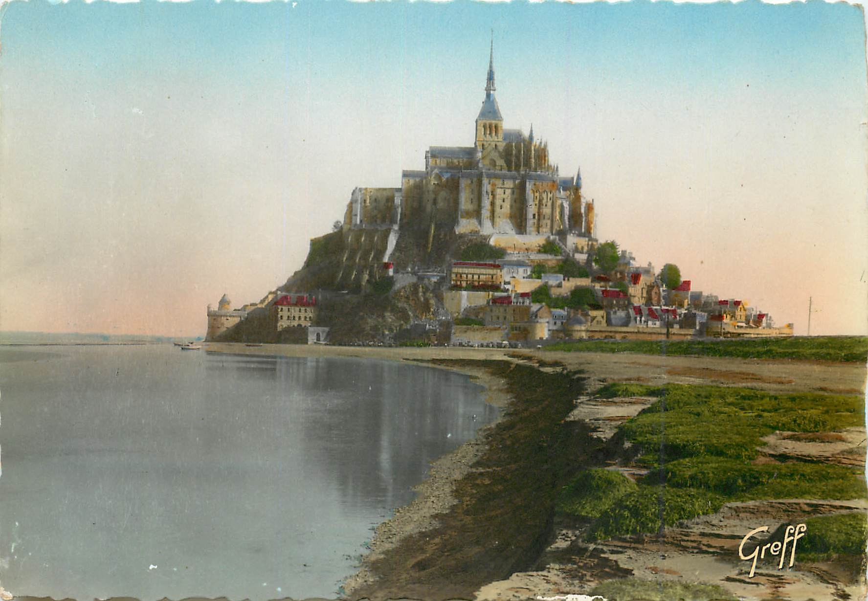 CPM Le Mont Saint Michel Manche Vue generale 