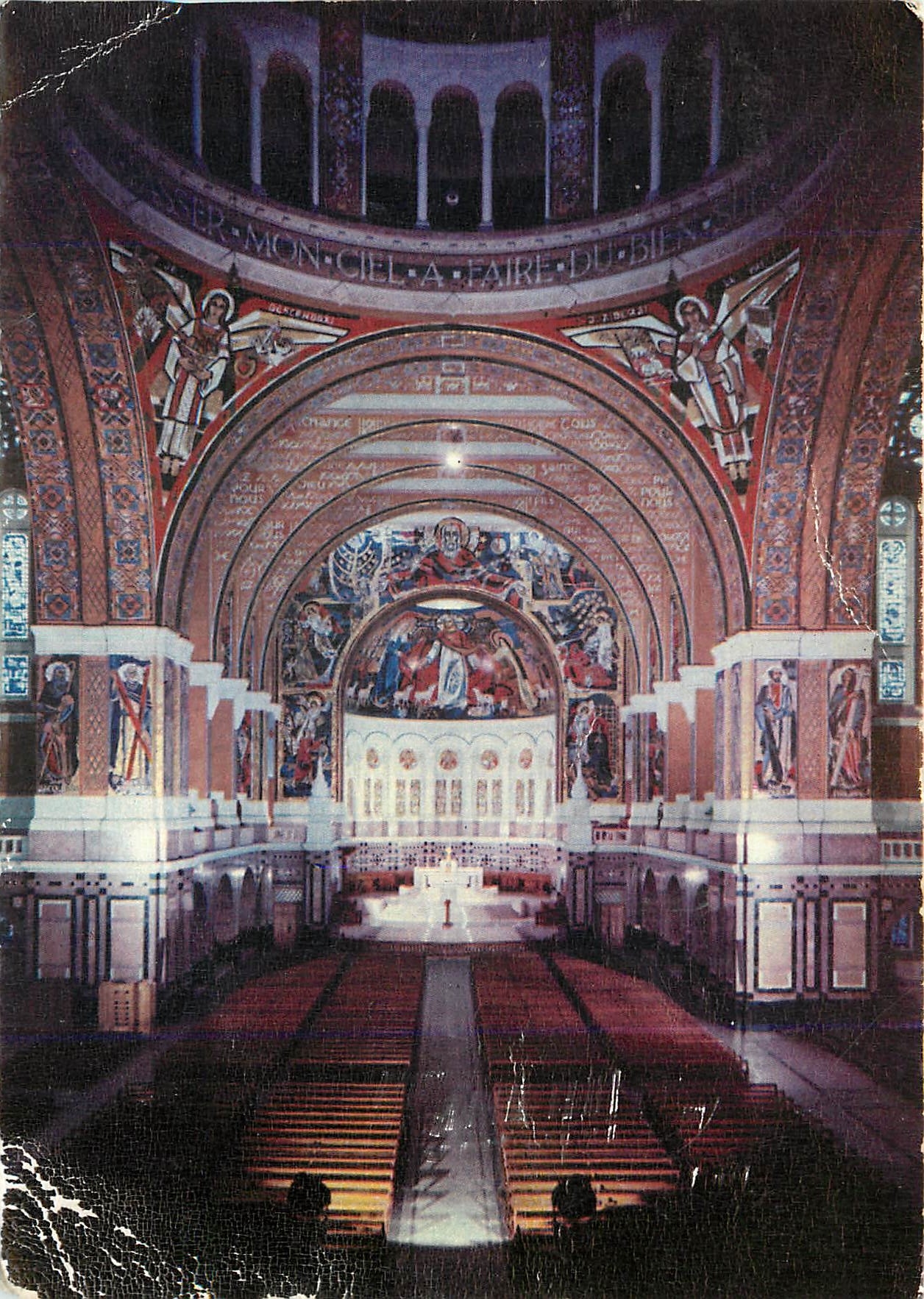 CPM La Basilique de Lisieux Calvados Vue d'Ensemble 