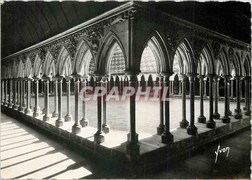 CPM Mont Saint Michel Manche Abbaye Galerie du Cloitre 