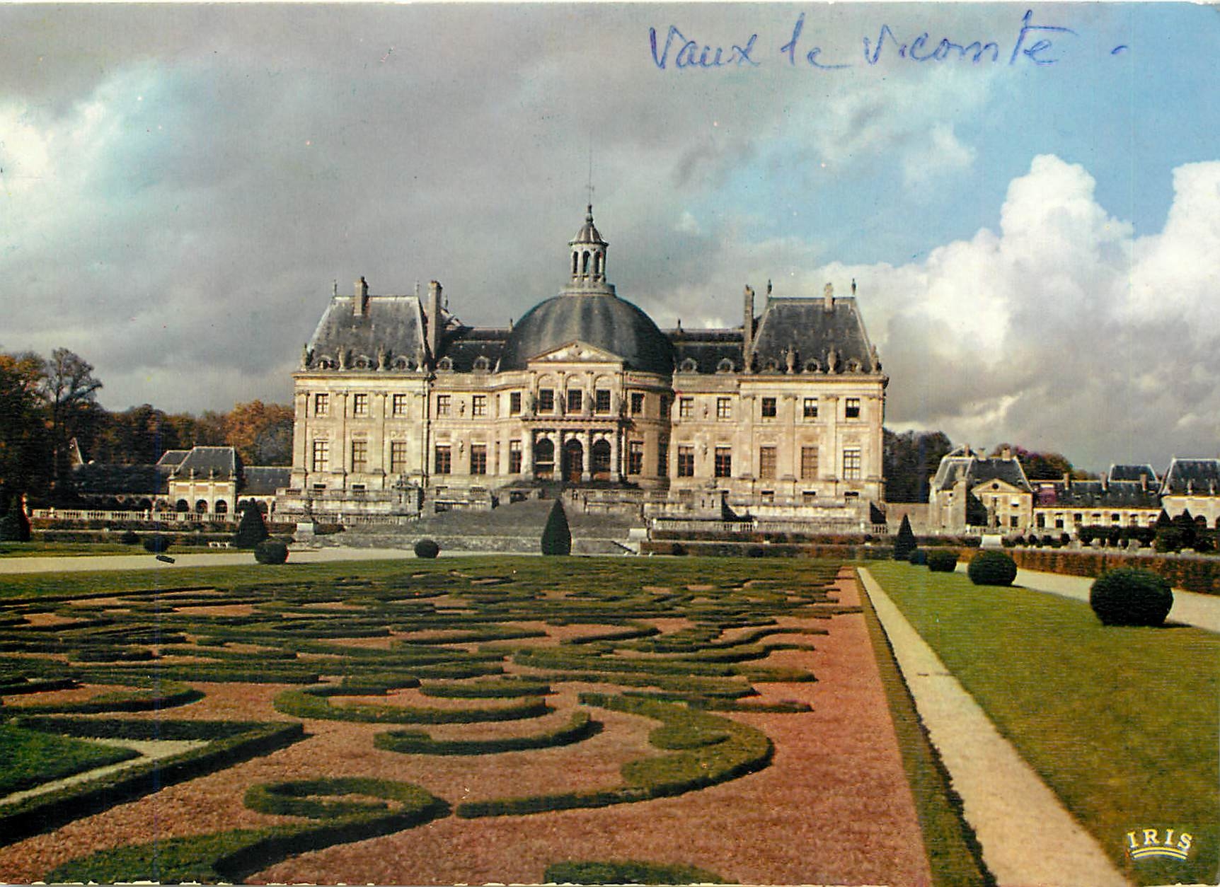 CPM Chateau de Vaux le Vicomte La Facade sur les Jardins 