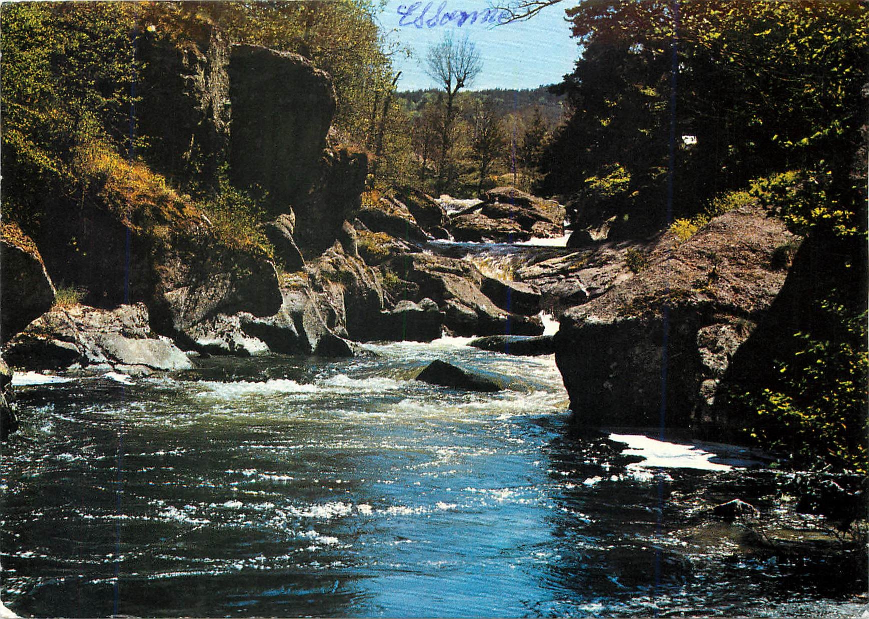 CPM Forets et Rivieres de France Quand l'Eau dort sur les Roches 
