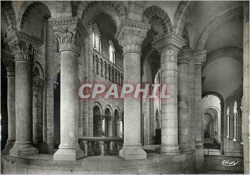 CPM Basilique de St Benoit sur Loire Loiret Le Deambulatoire 