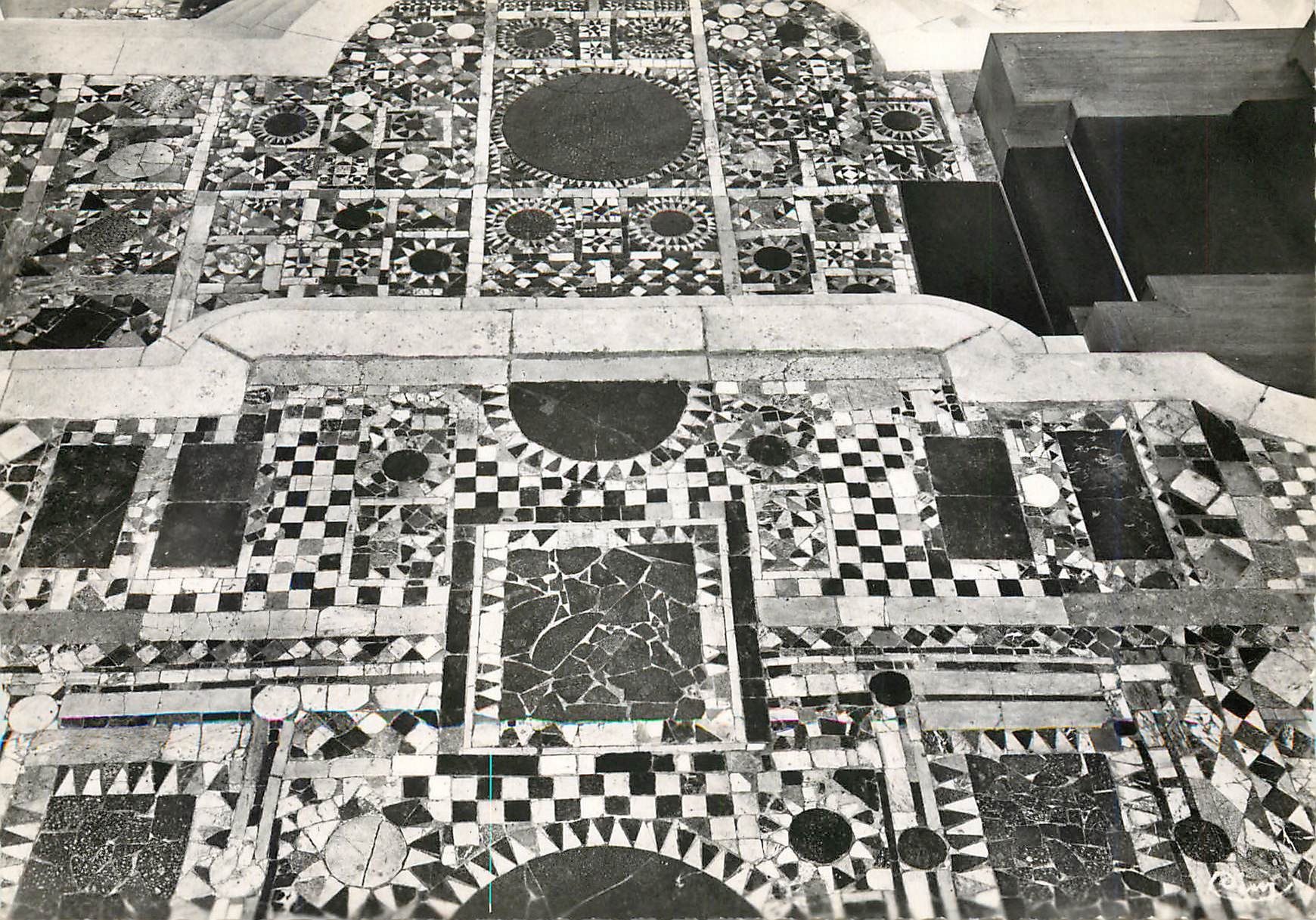 CPM Basilique de St Benoit sur Loire La Mosaique 