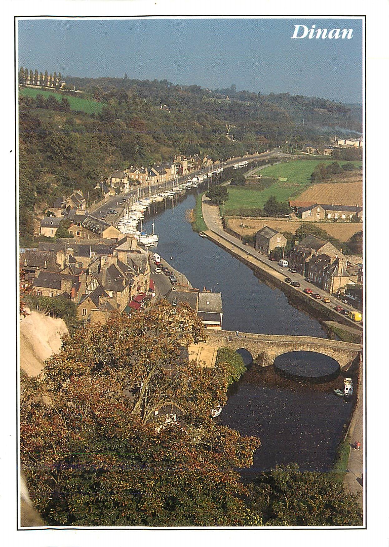 Dinan — vue aérienne du port et du pont gothique sur la Rance — Éditions Dubray