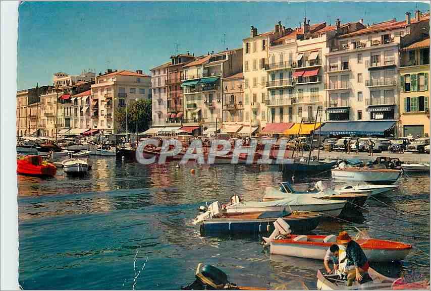 CPM La Cote d'Azur Cannes AM Le Quai Saint Pierre 